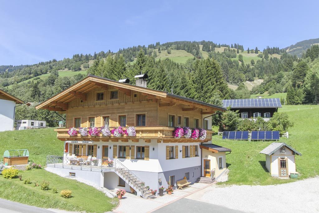 Apartament Obertaxinghof Saalbach-Hinterglemm Zewnętrze zdjęcie